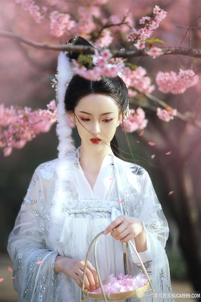 美女裸体露BBB毛 被窝里
